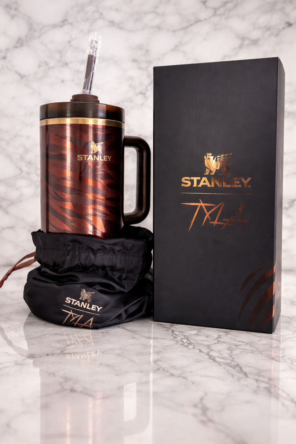Stanley x Tyla Tyger Quencher H2.0 FlowState - 40oz Tumbler